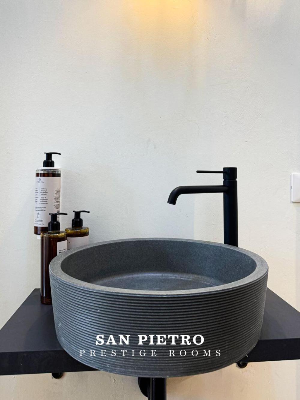 San Pietro Prestige Rooms Roma Exterior foto